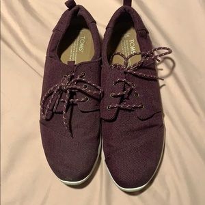 Toms sneakers